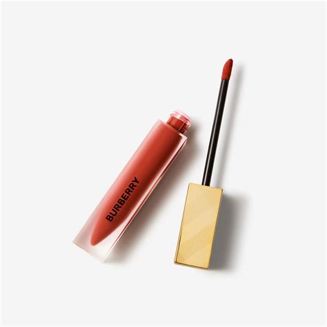 Burberry Kisses Liquid Matte – Russet No.93 in Russet 93